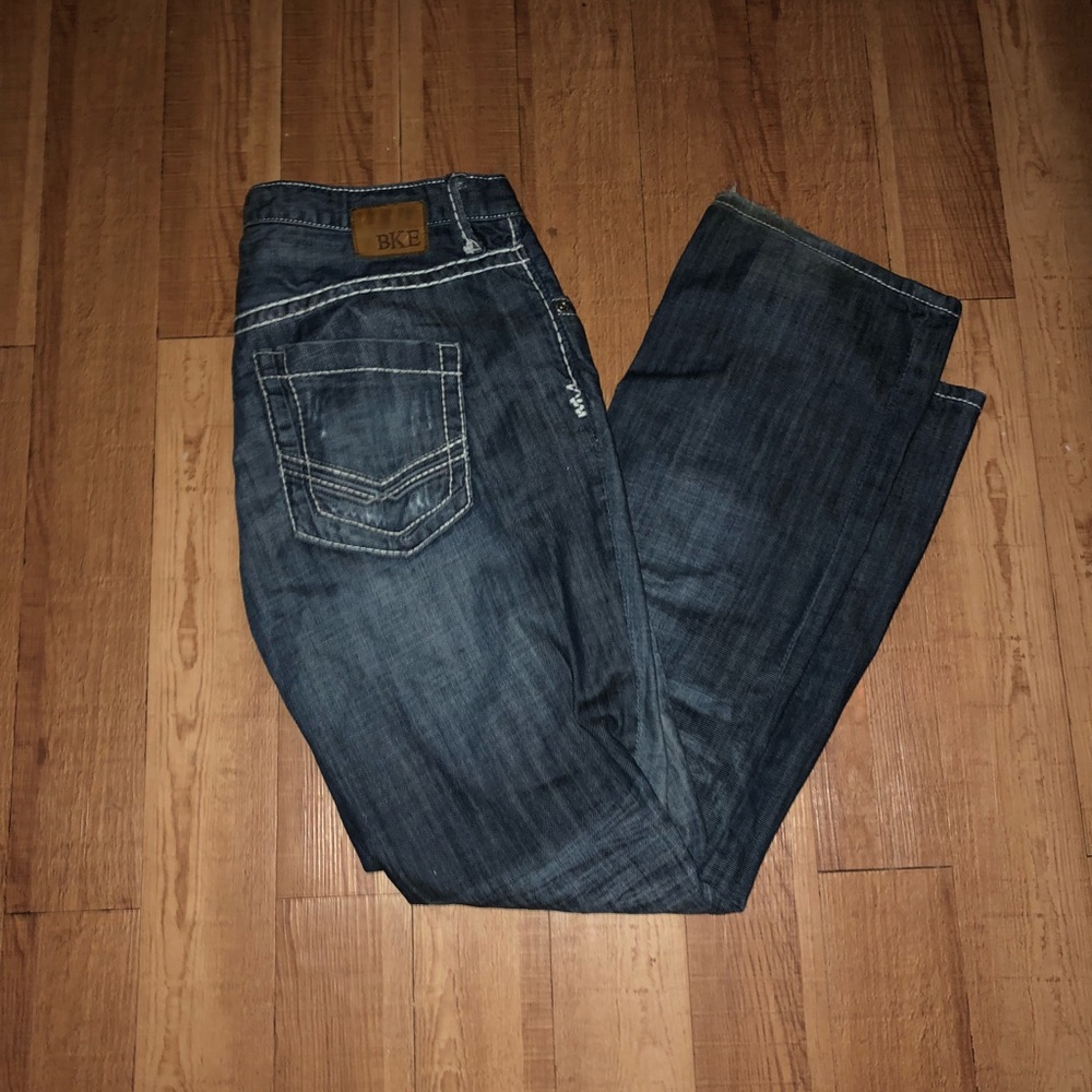 Buckle jeans